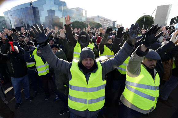 규제 강화를 요구하는 스페인 택시기사들 