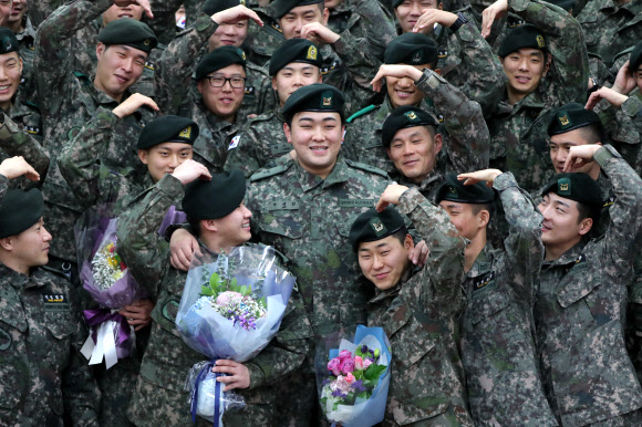 전역하는 하재헌 중사