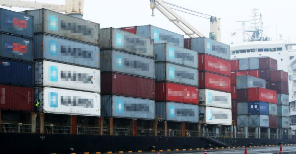 국내로 되돌아온 필리핀 불법수출 폐기물