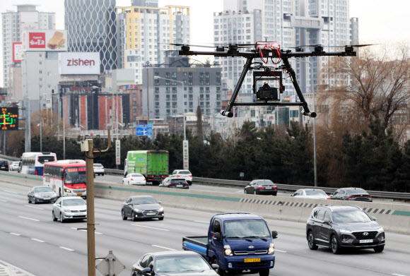 설 연휴 교통법규 위반 드론으로 잡는다