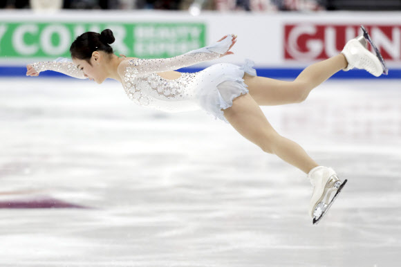 임은수가 7일(현지시간) 미국 캘리포니아주 애너하임에서 열린 국제빙상경기연맹(ISU) 4대륙 선수권대회 여자 싱글 쇼트 프로그램에서 멋진 연기를 펼치고 있다.  AP 연합뉴스