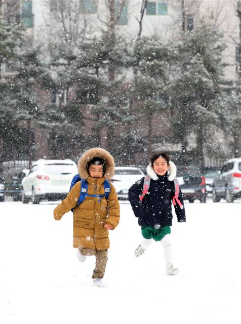 반가운 함박눈이 펑펑
