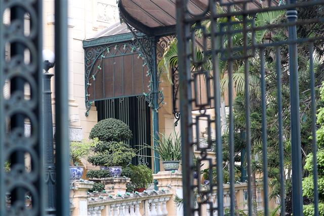 16일 김창선 북한 국무위원회 부장이 다녀간 베트남 하노이에 있는 영빈관. 김 부장은 이날 하노이 노이바이 국제공항에 도착한 뒤 곧장 베트남 정부의 영빈관을 둘러봐 이곳이 김정은 국무위원장의 숙소로 쓰일지 주목된다. 2019.2.16 뉴스1