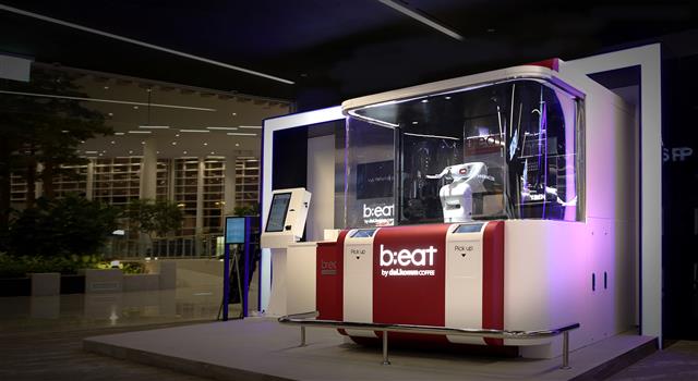 지난 1월 인천공항에 설치된 로봇카페 비트 모습.