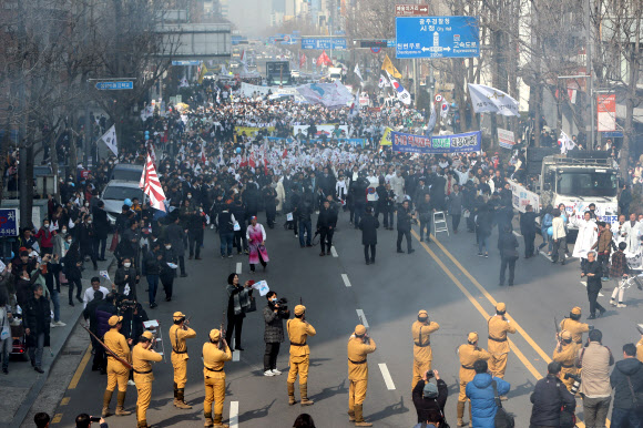 100년 전 그날처럼 ‘만세’