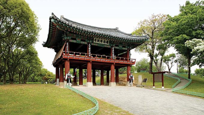 영남포정사 문루  