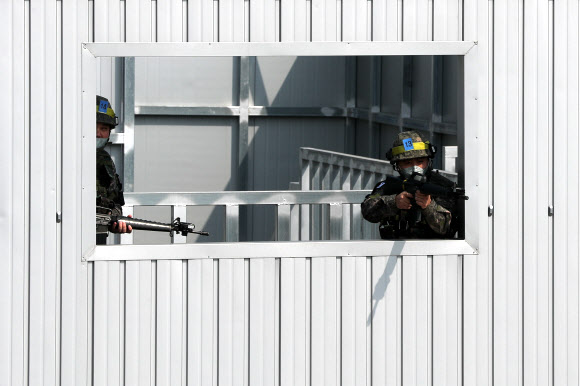 예비군 훈련 ‘미세먼지 마스크 지급’