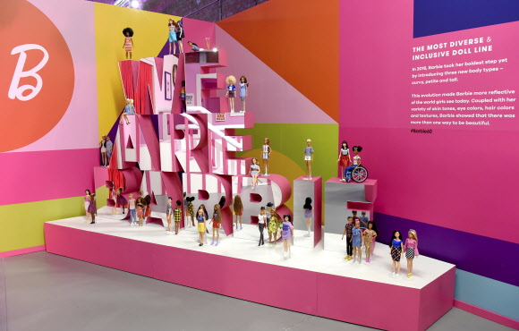 바비인형 탄생 60주년