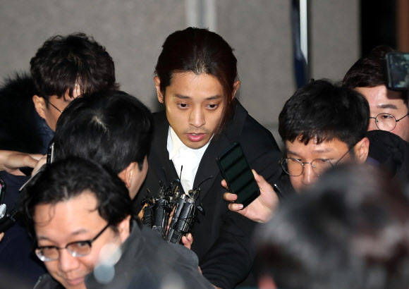 정준영, 힘겨운 귀가길