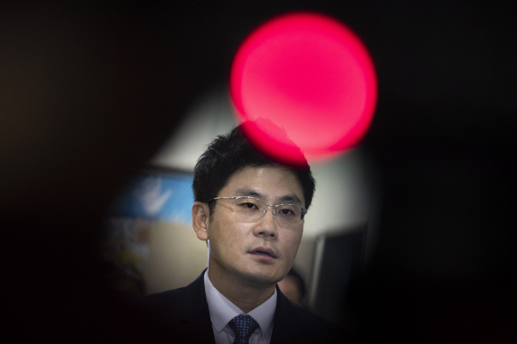 YG엔터테인먼트 양민석 대표이사가 22일 서울 마포구 홀트아동복지회 강당에서 주주총회에 앞서 ‘버닝썬 사태’ 등에 대한 입장발표를 하고 있다. 2019.3.22도준석 기자 pado@seoul.co.kr