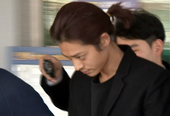 유치장 나온 정준영