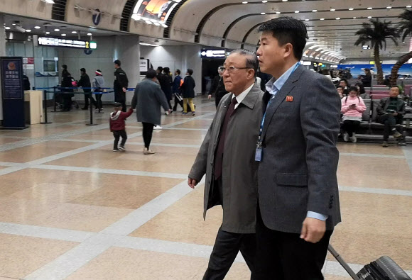 지재룡 주중 북한대사 베이징 도착