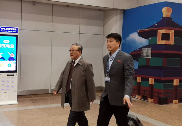 지재룡 주중 북한대사 베이징 도착
