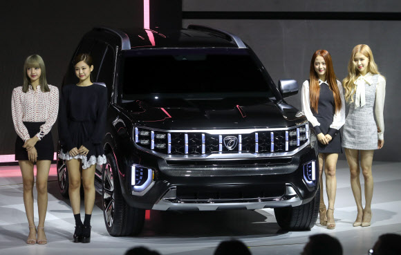 ‘모하비 마스터피스’ 공개, 블랙핑크와 함께