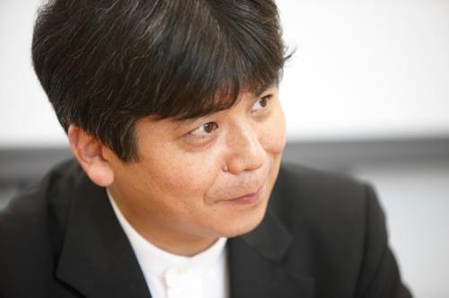 일본을 대표하는 작곡가 도시오 호소카와.