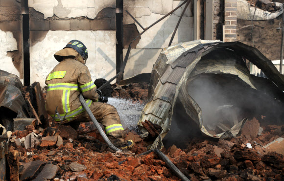 묵묵히 최선을 다하는 소방대원들
