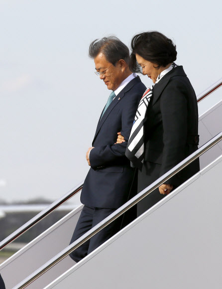 문 대통령, 워싱턴 도착