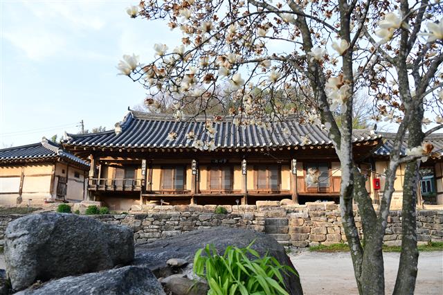 조선 후기 전북 지방 상류층의 전형적인 가옥 형태를 보존한 몽심재는 남원의 숨은 명소 첫손가락에 꼽힌다.