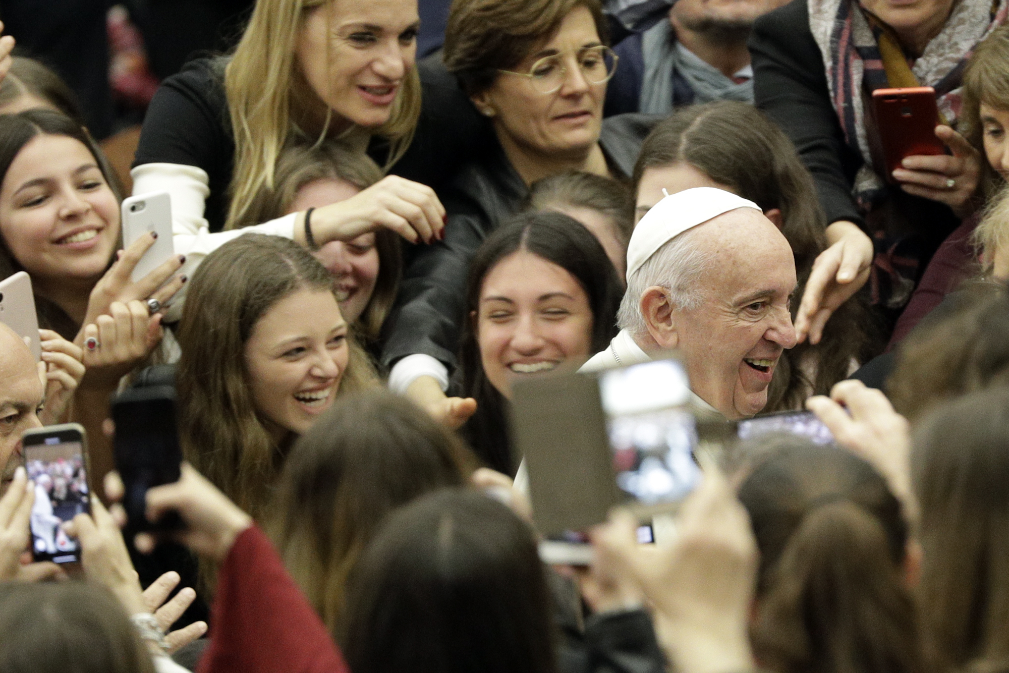 청소년들과 함께 한 교황