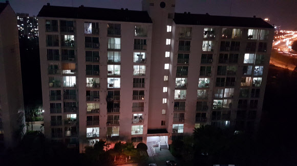 곳곳에 불 꺼진 방화 살인 참사 현장