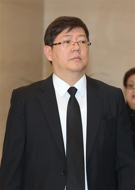 장례미사 참석하는 김홍걸 상임의장