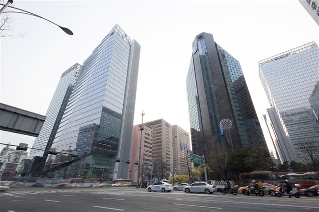 지난해 글로벌 100대 은행에 진입한 데 이어 올해 ‘동반자 금융’을 목표로 제시한 IBK기업은행의 서울 중구 본점 전경. IBK기업은행 제공