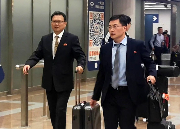 베이징 공항 도착한 박명국 북한 외무성 부상
