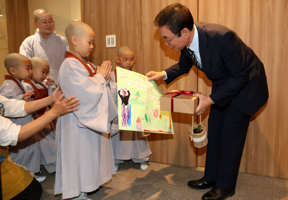 ‘저희가 그렸어요’