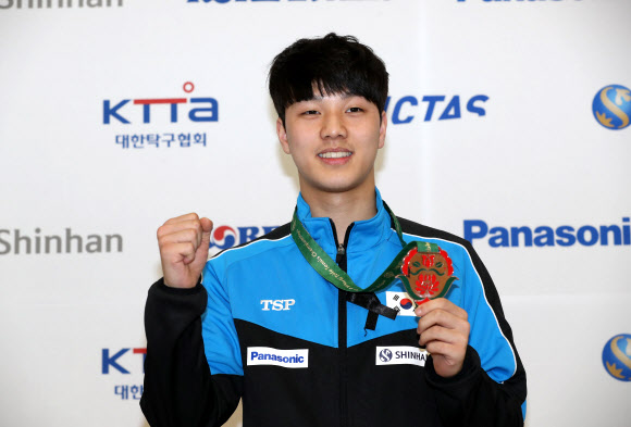 메달 건 안재현