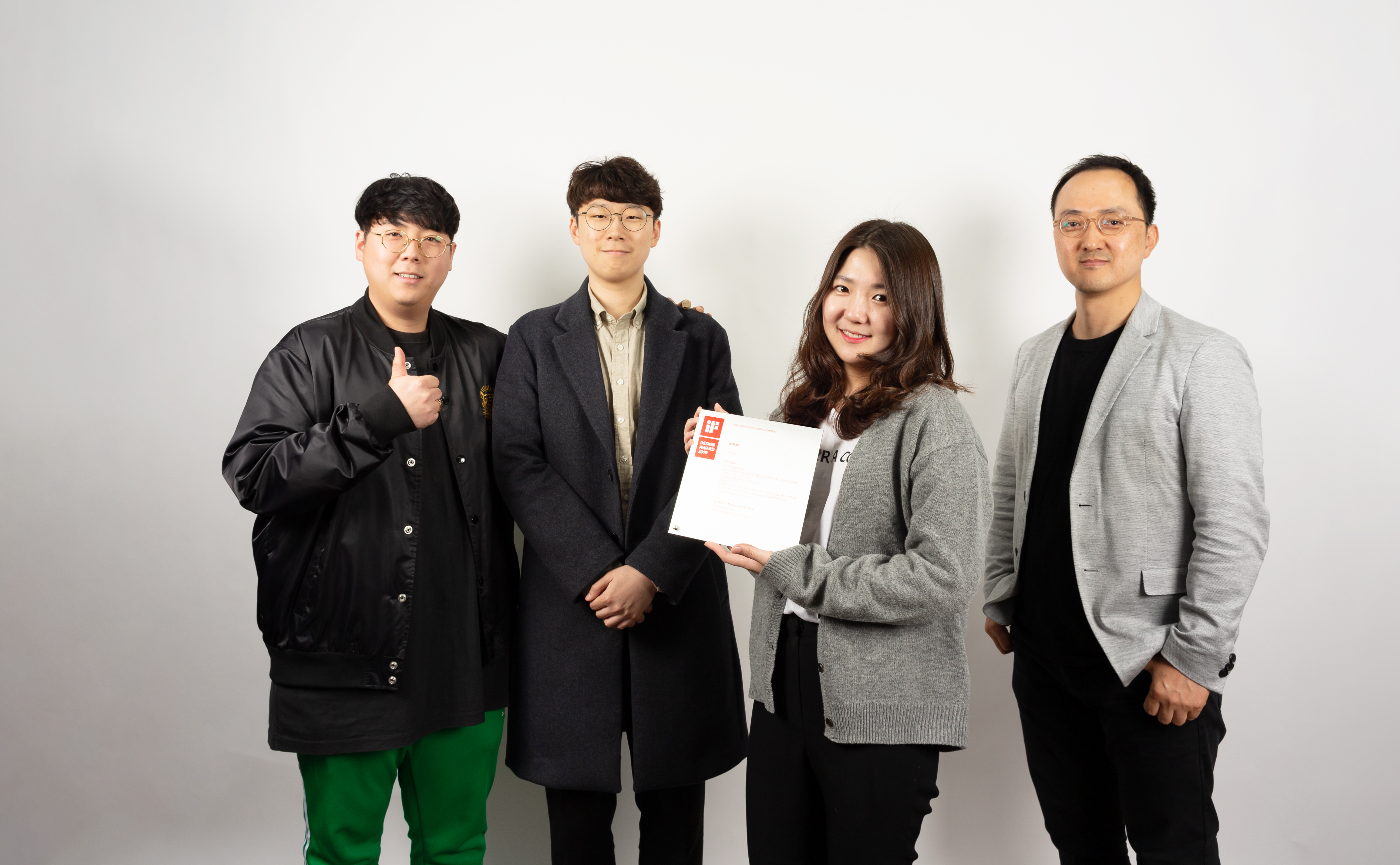 아이몬을 개발한 조광민, 마상현, 최하연 연구원, 김차중 교수(왼쪽부터) UNIST 제공