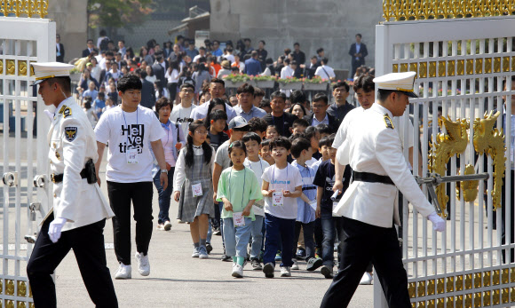 청와대 찾은 어린이들