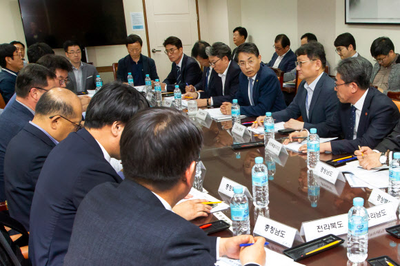 국토부, 버스파업 관련 17개 지자체 관계자 소집