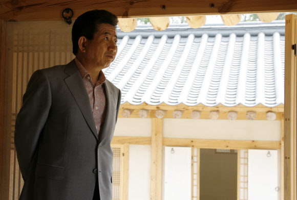 [고 노무현 대통령 미공개 사진] 경복궁 건청궁 방문