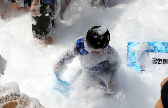 춘천마임축제 ‘나는 버블맨’