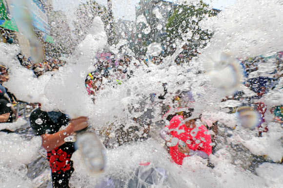 춘천마임축제 ‘버블 속으로’