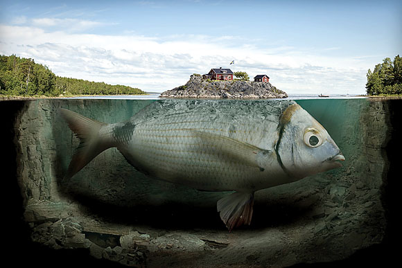 에릭 요한슨의 작품. ‘ⓒ Erik Johansson, 2019/Fishy Island, 2009’.  롯데백화점 제공