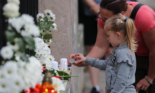 ‘함께 아픔을 나눠요’