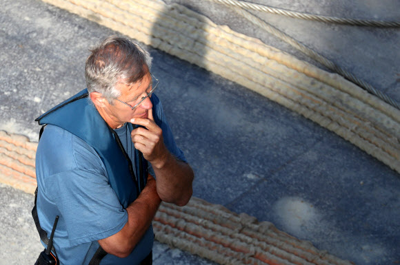 ‘어떻게 들어올려야 할까?’