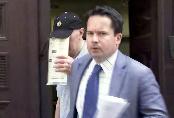 석방되는 유람선 침몰사고 ‘가해 선박’ 선장