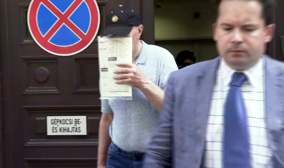 석방되는 유람선 침몰사고 ‘가해 선박’ 선장