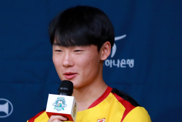 엄원상, K리그에서 주전 경쟁 치열하게