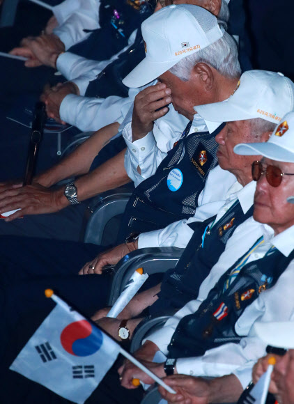 전우를 그리워하며