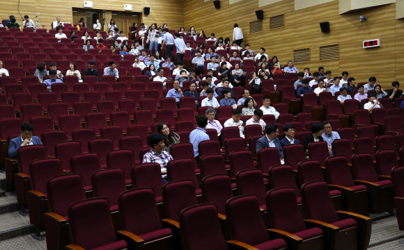 텅빈 공무원 ‘청렴’ 교육