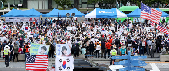 우리공화당, 광화문광장에 천막 재설치