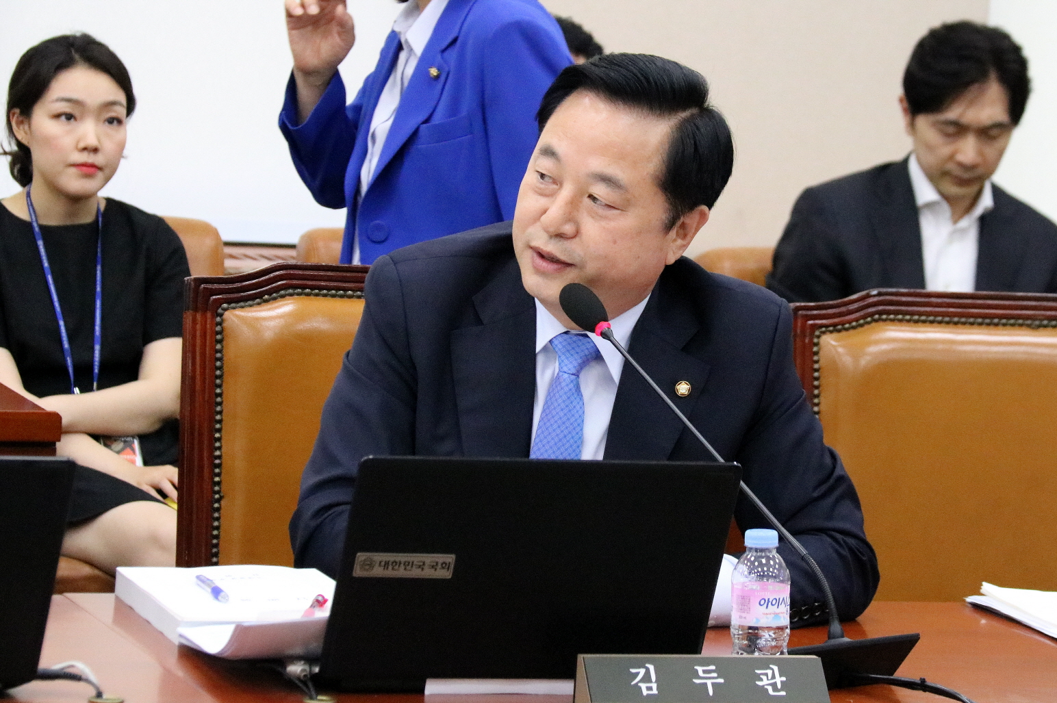 김두관 의원이 국회상임위원회에서 김포 현안에 대해 질의하고 있다. 김두관 의원측 제공