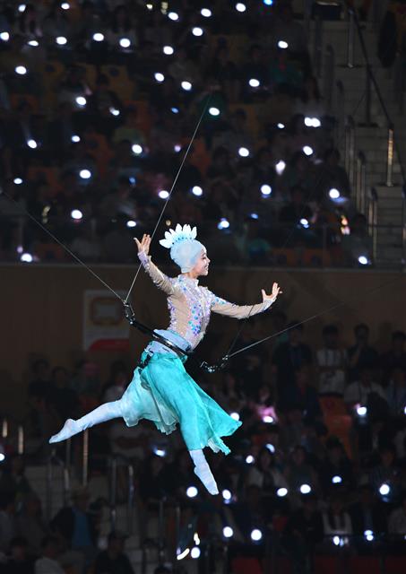 ‘우아한 몸짓’