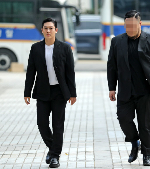 구하라 전 남자친구 최종범 법원 출석