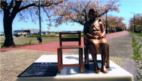 일본 시민들이 촬영한 ‘작은 평화의 소녀상’