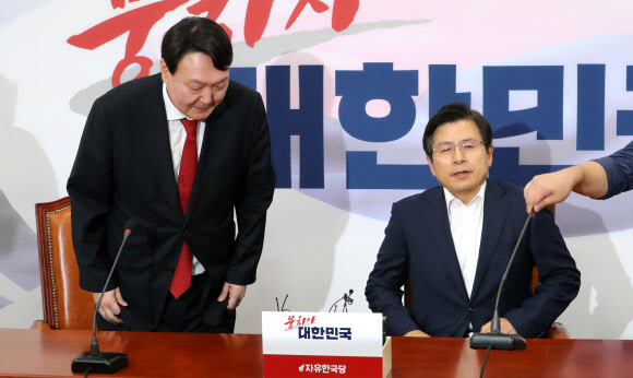 황교안 대표 예방하는 윤석열 검찰총장