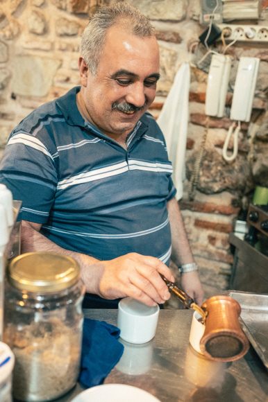 독특한 풍미의 터키식 커피.